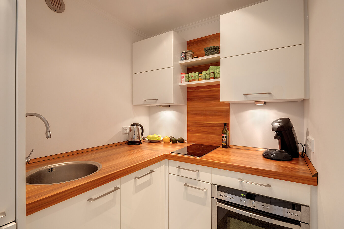 Apartment с 1 комнатная | München-Allach | 70298 | Viel Arbeitsfläche