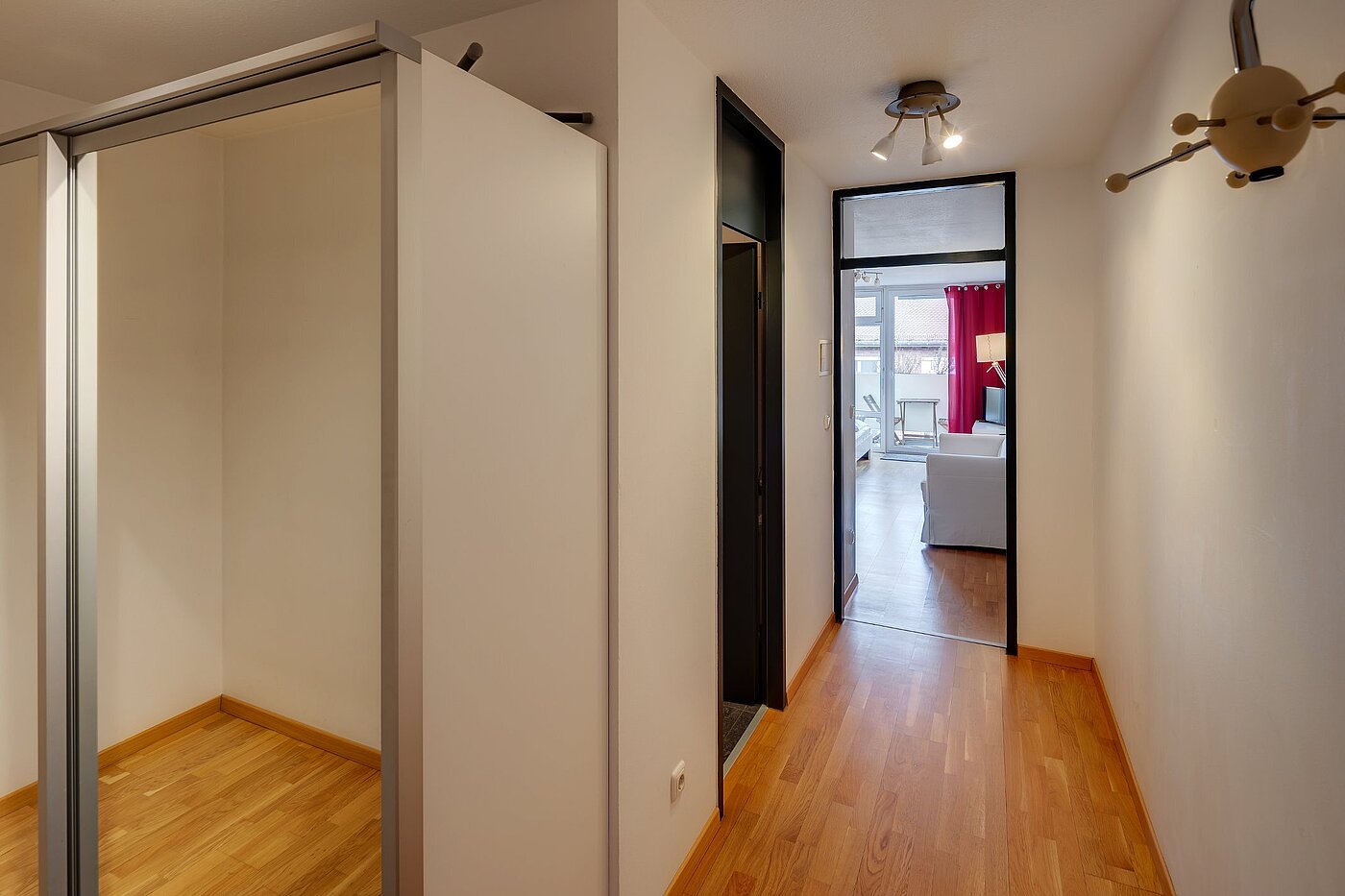 Квартира в многоэтажно доме с 1 комнатная | München-Isarvorstadt | 2110ML3 | Diele mit...