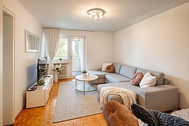 Thalkirchen: 2-комнатная квартира с балконом на юго-восточной стороне на 5-м этаже — свободна