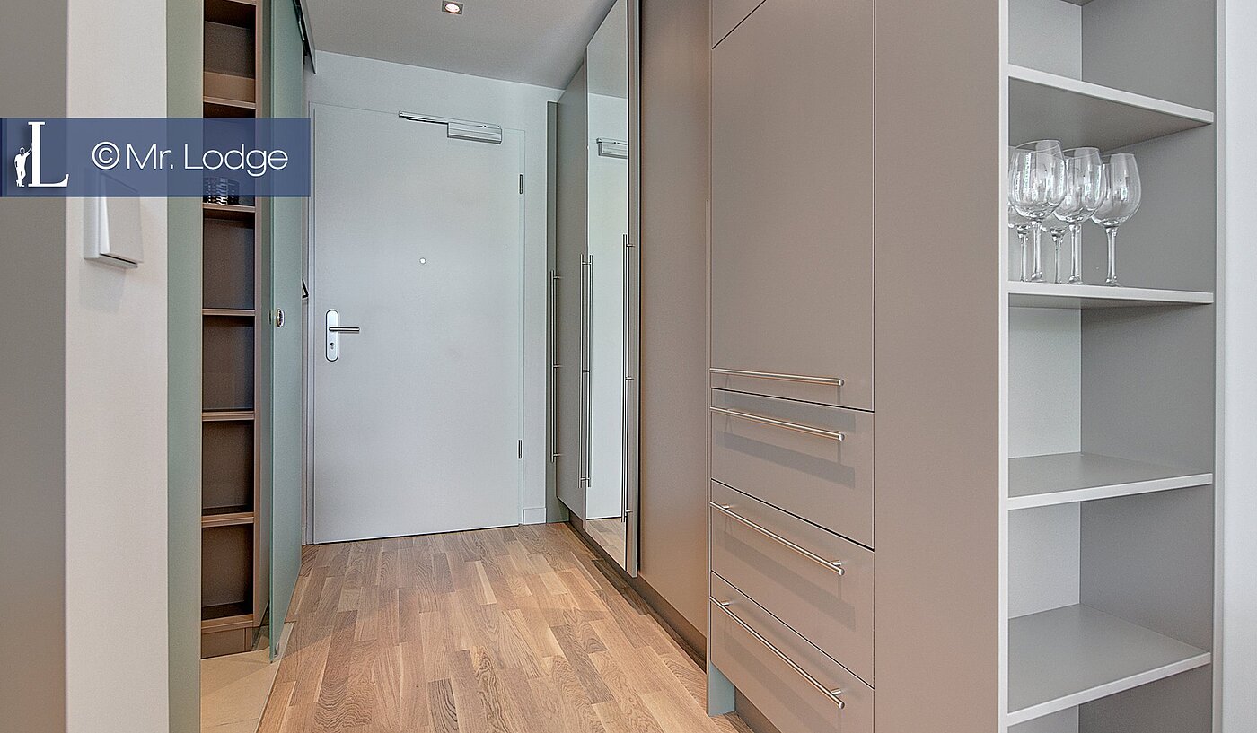 Квартира в многоэтажно доме с 1 комнатная | München-Bogenhausen | 1802ML4 | Eingangsbereich mit Einbauten