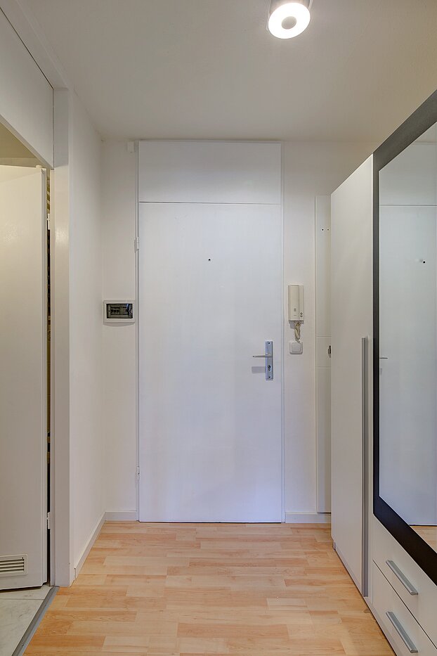 Квартира в многоэтажно доме с 1 комнатная | München-Berg am Laim | 2301ML4 | Diele Blickrichtung Eingang...