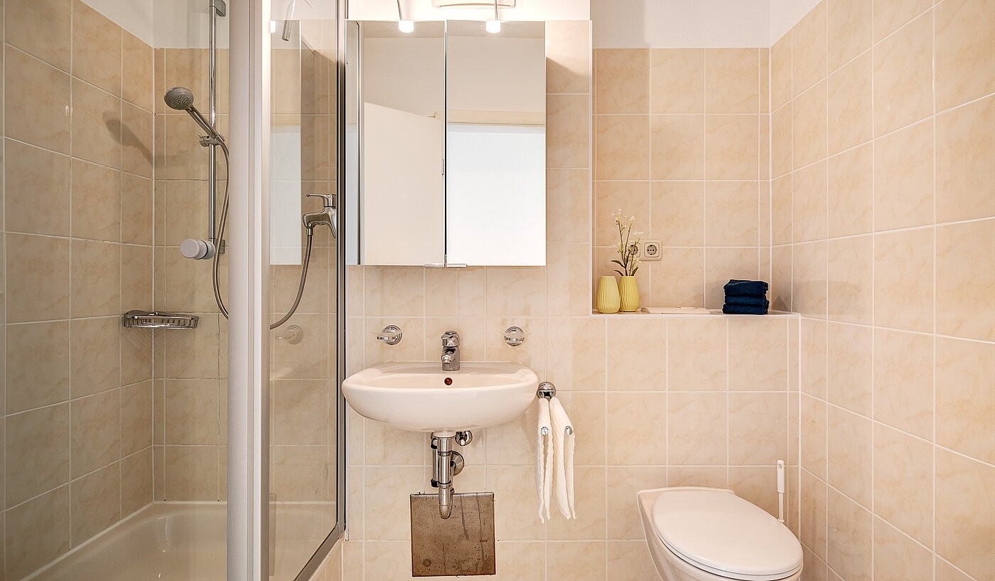 Квартира в многоэтажно доме с 4 комнатами | 1709ML3 | Duschbad mit Gäste-WC