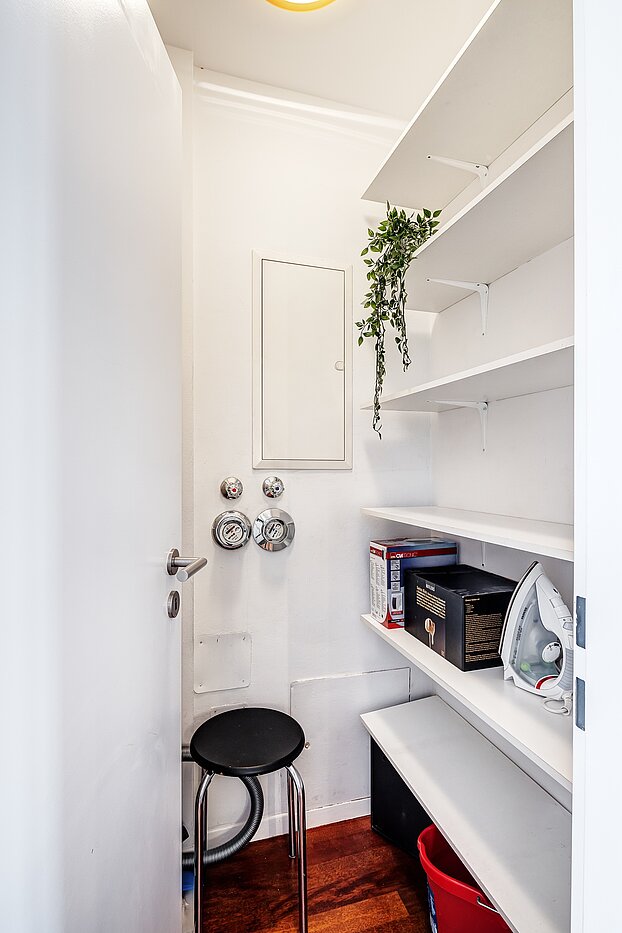 Квартира в многоэтажно доме с 3 комнатами | München-Schwabing | 2202ML12 | Der Abstellraum