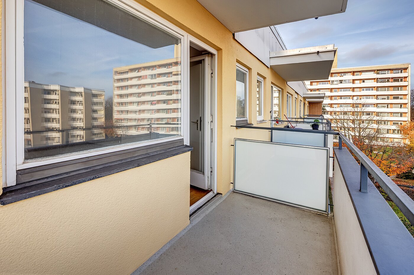 Квартира в многоэтажно доме с 2 комнатами | München-Freimann | 70158 | Balkon Richtung Innenhof
