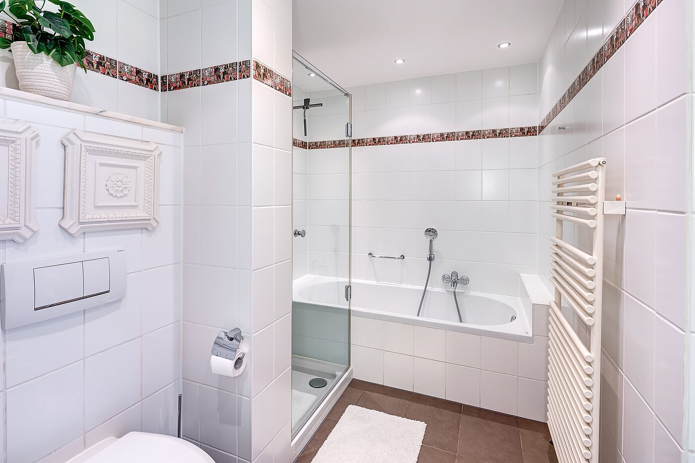 Квартира в многоэтажно доме с 3.5 комнатами | 70284 | ...Dusche und Wanne