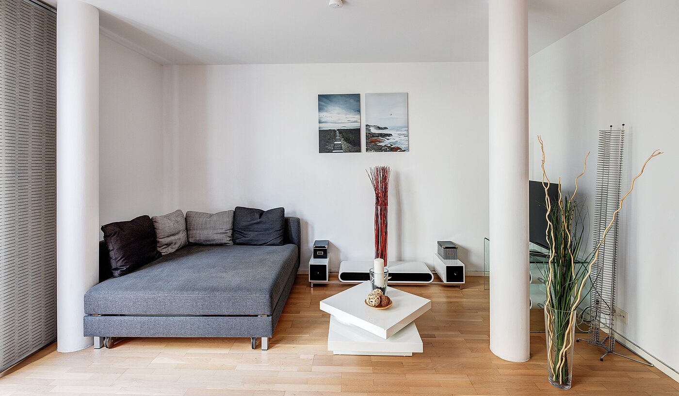 Квартира в многоэтажно доме с 2 комнатами | München-Au | 70108 | Wohnbereich