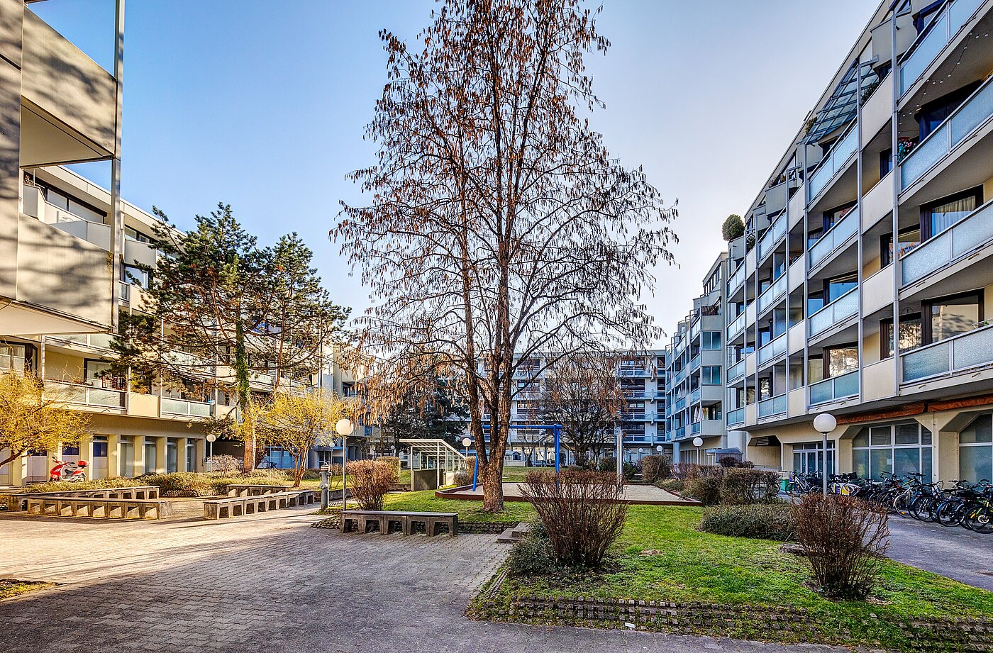 Квартира в многоэтажно доме с 3 комнатами | Unterschleißheim | 70003 | Schöner Innenhof mit...