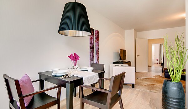 Квартира в многоэтажно доме с 2 комнатами | München-Maxvorstadt | 70023 | ...Essen