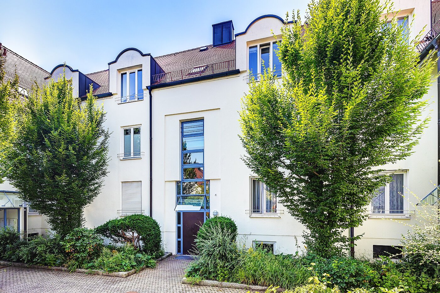 Квартира в многоэтажно доме с 2 комнатами | München-Nymphenburg | 2107ML3 | Vorderansicht Eingang