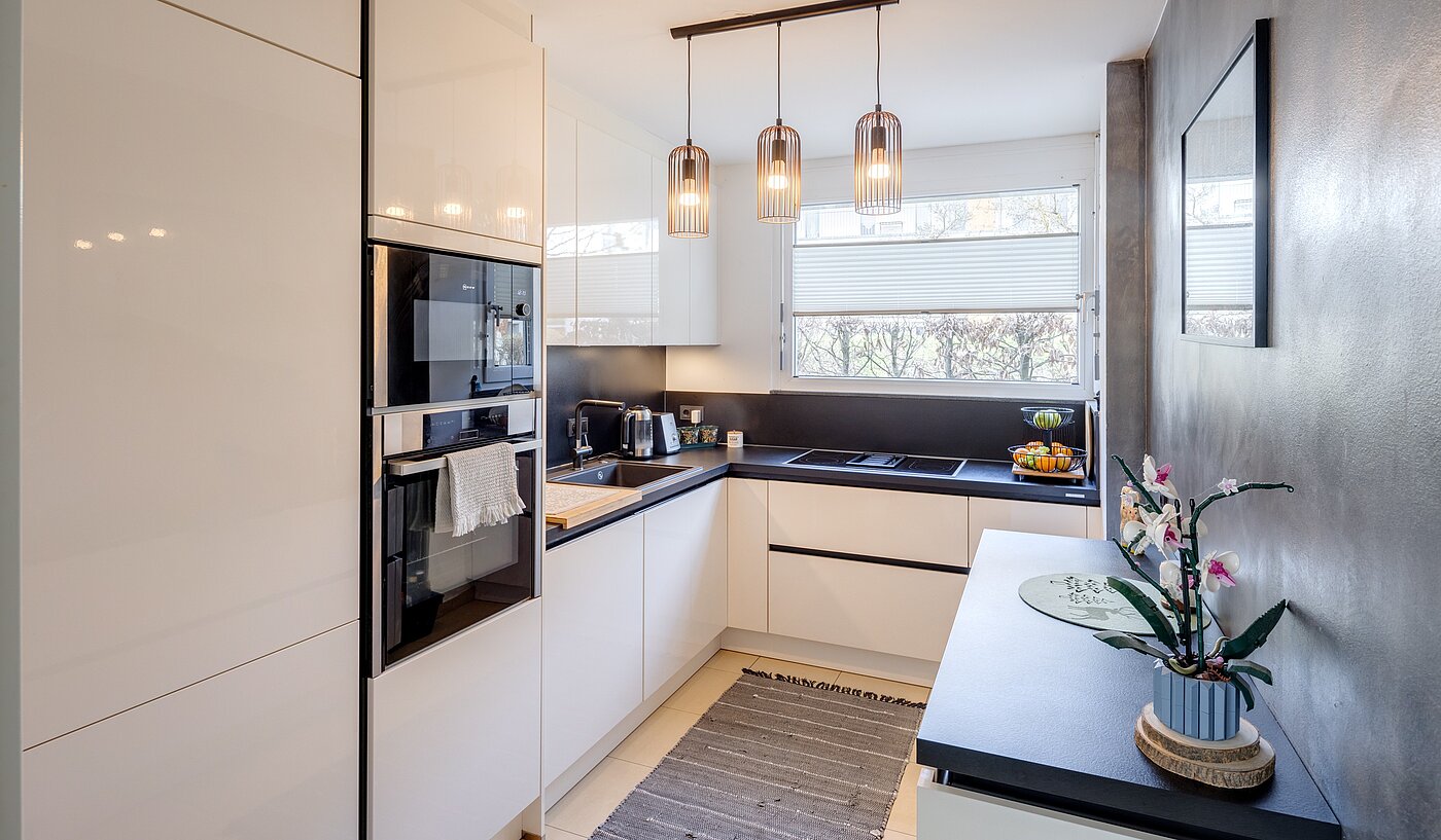 Половина двухквартирного жилого дома с 5 комнатами | Unterföhring | 70119 | Geschmackvolle Einbauküche