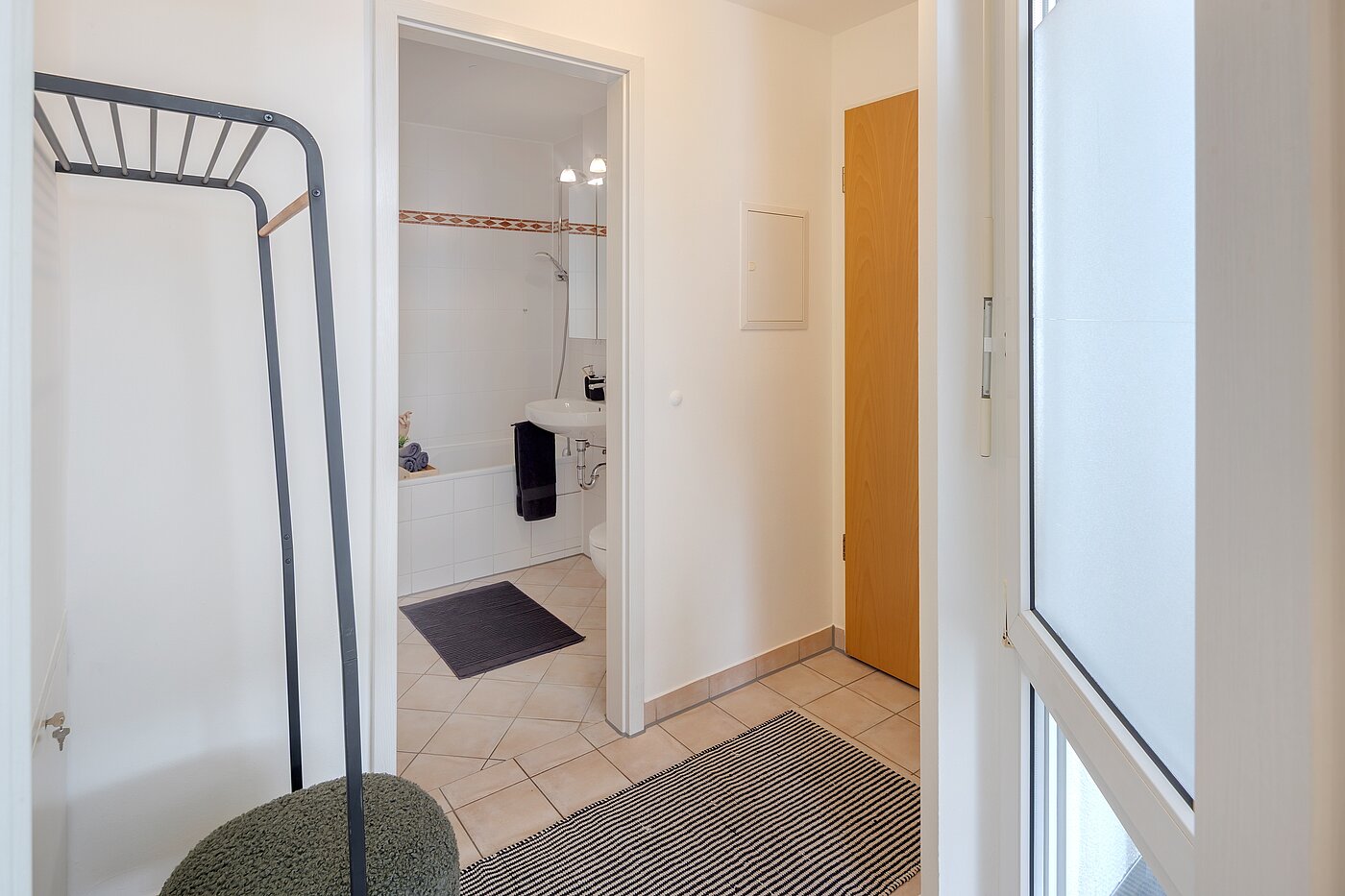 Плоский с 2 комнатами | München-Laim | 70464 | ...mit Zugang zum...