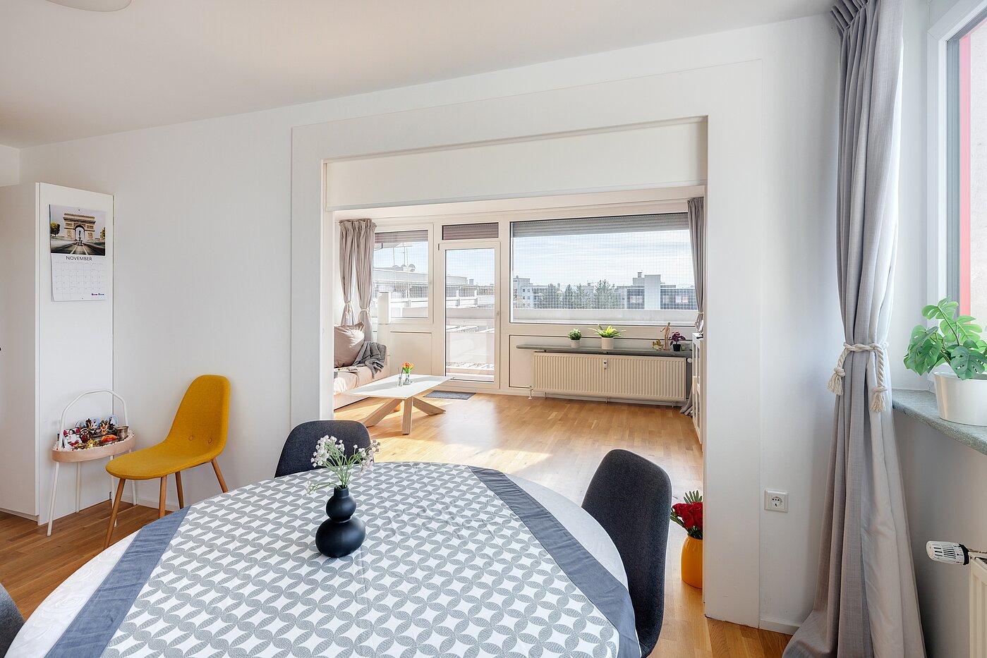 Квартира в многоэтажно доме с 3 комнатами | München-Schwabing | 703181 | ...Wohnbereich offen...