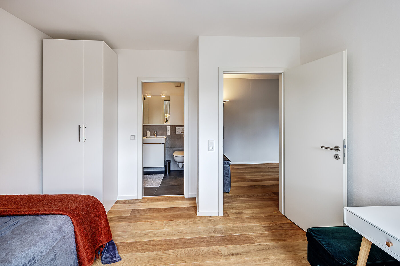 Квартира в многоэтажно доме с 4 комнатами | München-Au | 70423 | Arbeiten/Schlafen