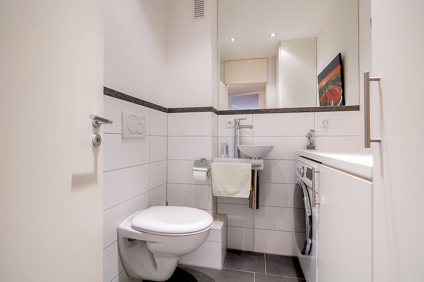 Квартира в многоэтажно доме с 2 комнатами | München-Schwabing | 2004ML1 | Separates WC mit Waschmaschine