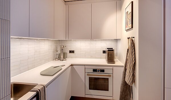 Квартира в многоэтажно доме с 2 комнатами | München-Isarvorstadt | 70459 | Eckküche