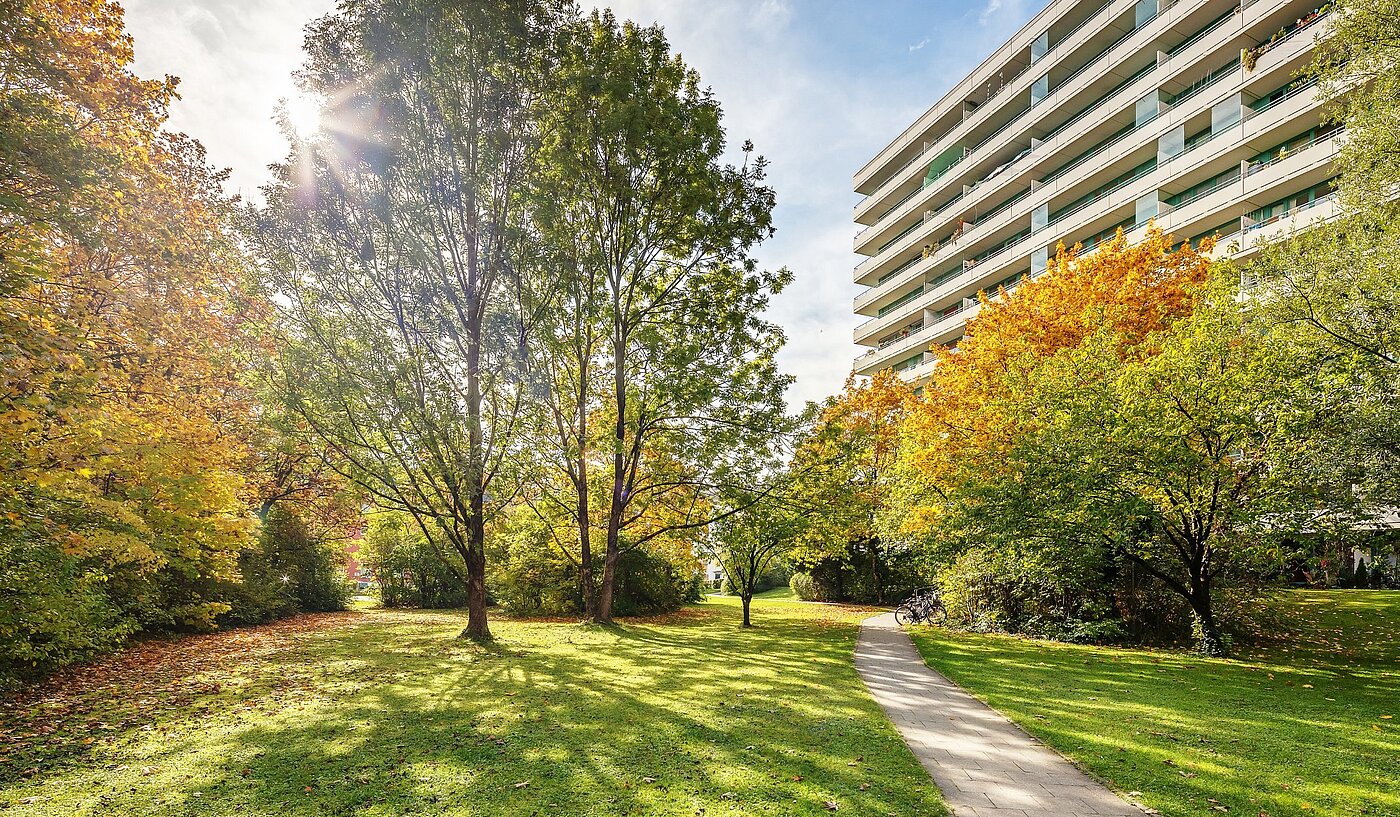 Квартира в многоэтажно доме с 2 комнатами | München-Sendling-Westpark | 2010ML9 | Grüner Innenhof