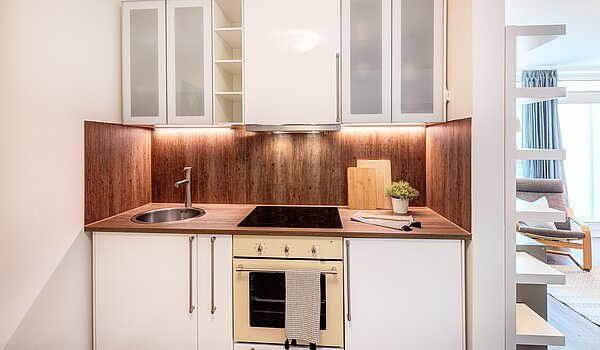 Квартира в многоэтажно доме с 2 комнатами | München-Bogenhausen | 70142 | Voll ausgestattet