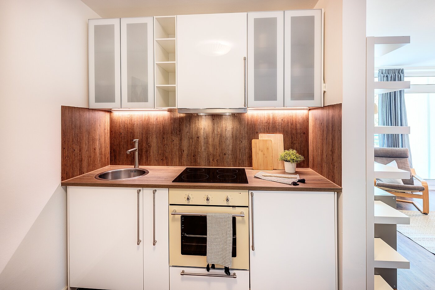 Квартира в многоэтажно доме с 2 комнатами | München-Bogenhausen | 70142 | Voll ausgestattet