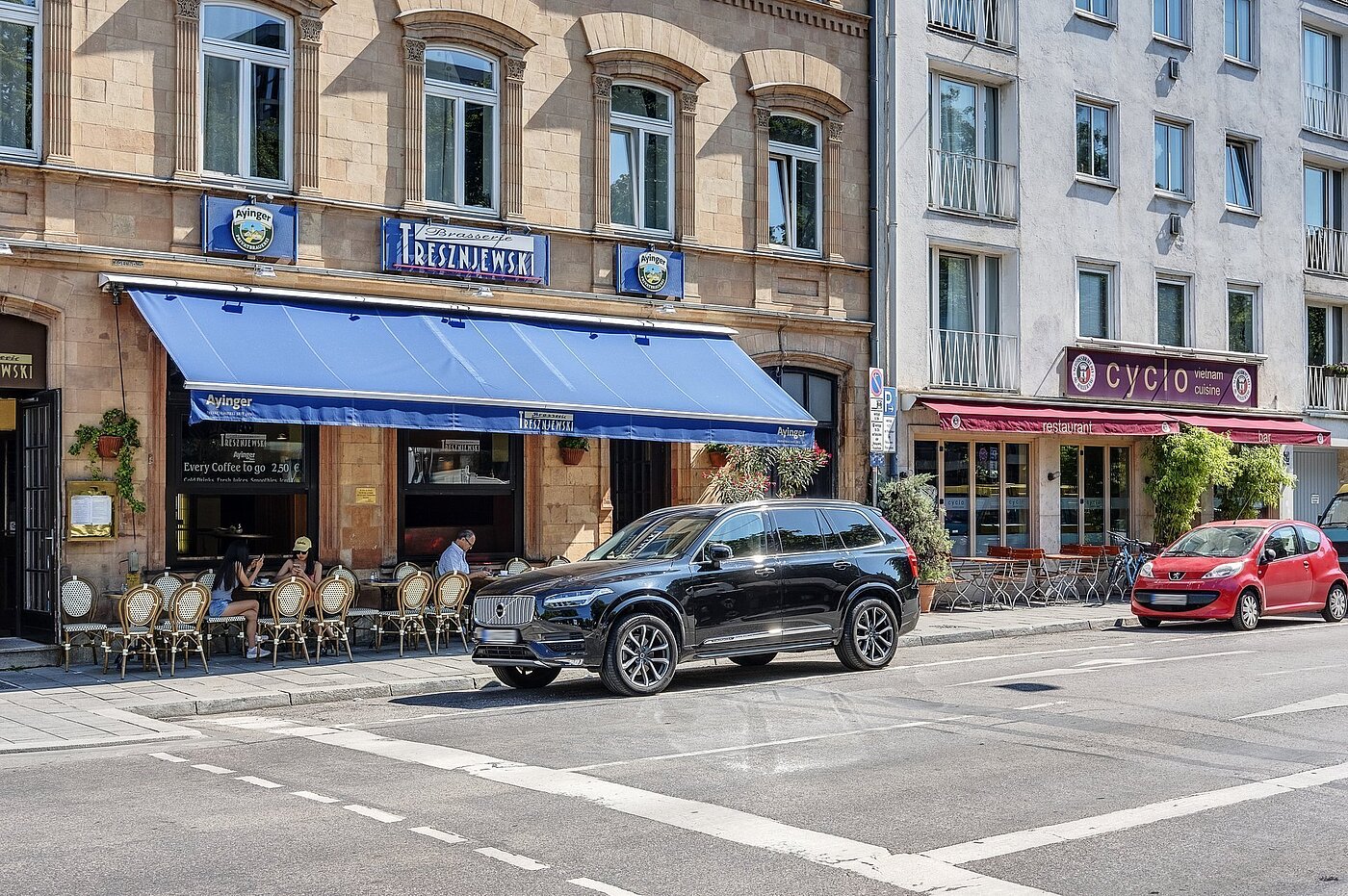 Квартира в многоэтажно доме с 2 комнатами | München-Maxvorstadt | 70001 | Restaurants, Bars, Cafés