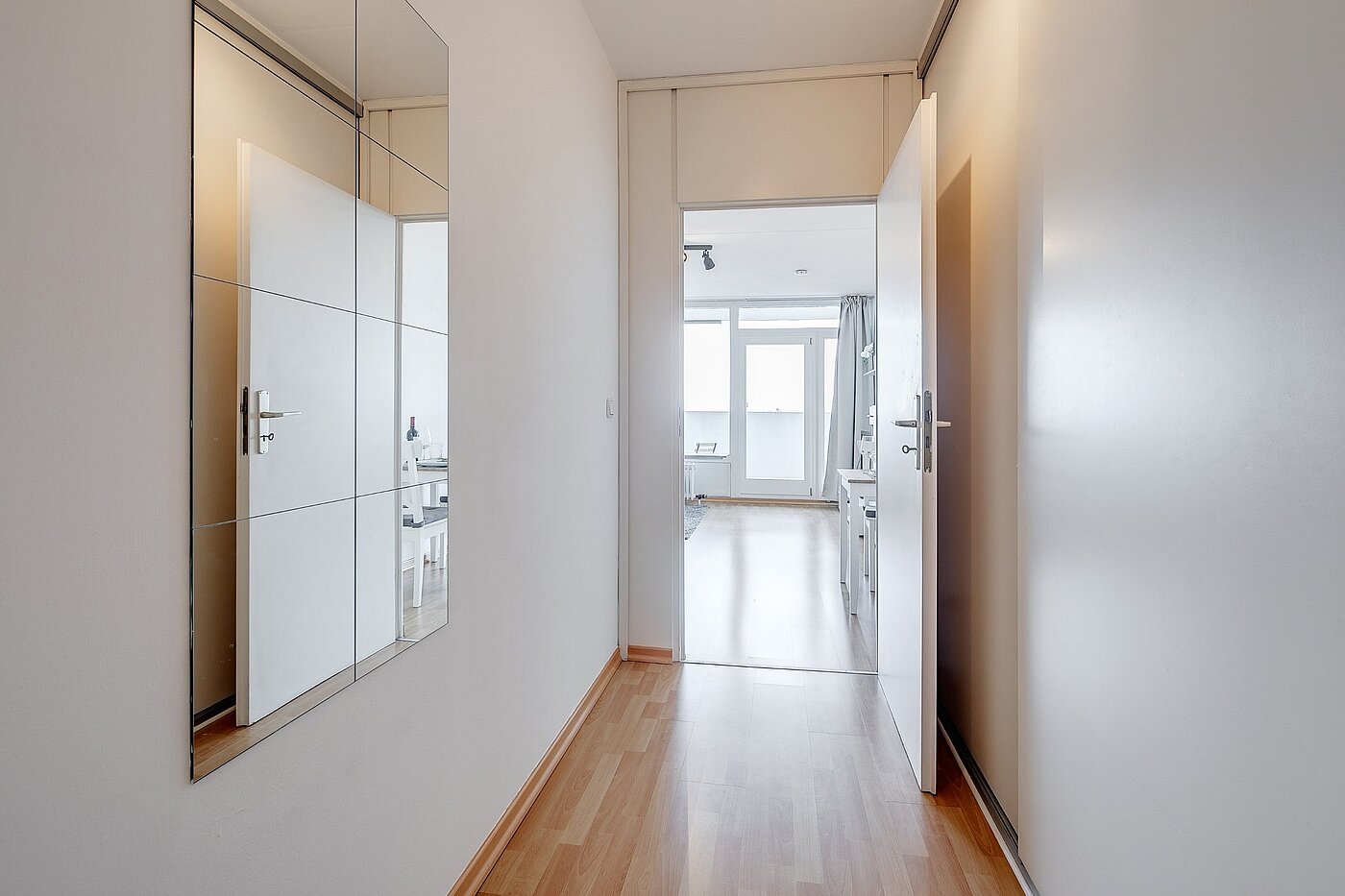 Квартира в многоэтажно доме с 1 комнатная | München-Moosach | 1903ML3 | Geräumiger Flur