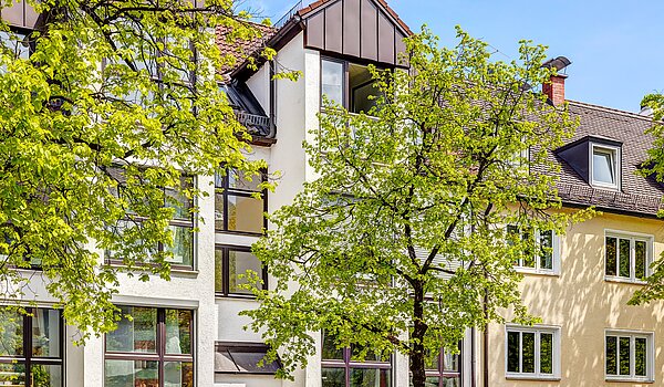 Квартира в многоэтажно доме с 3 комнатами | München-Schwabing | 2202ML12 | Frontansicht