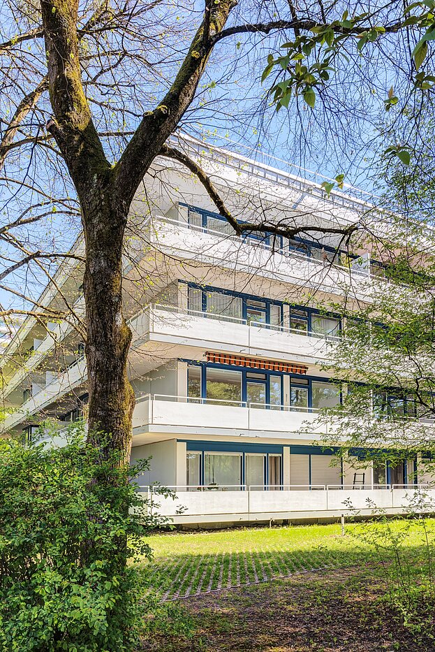 Квартира в многоэтажно доме с 3.5 комнатами | München-Bogenhausen | 703052 | Gepflegtes Objekt