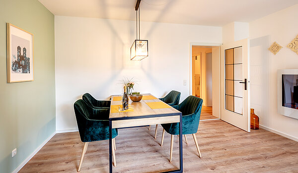 Квартира в многоэтажно доме с 3 комнатами | Unterhaching | 70421 | ...Essen