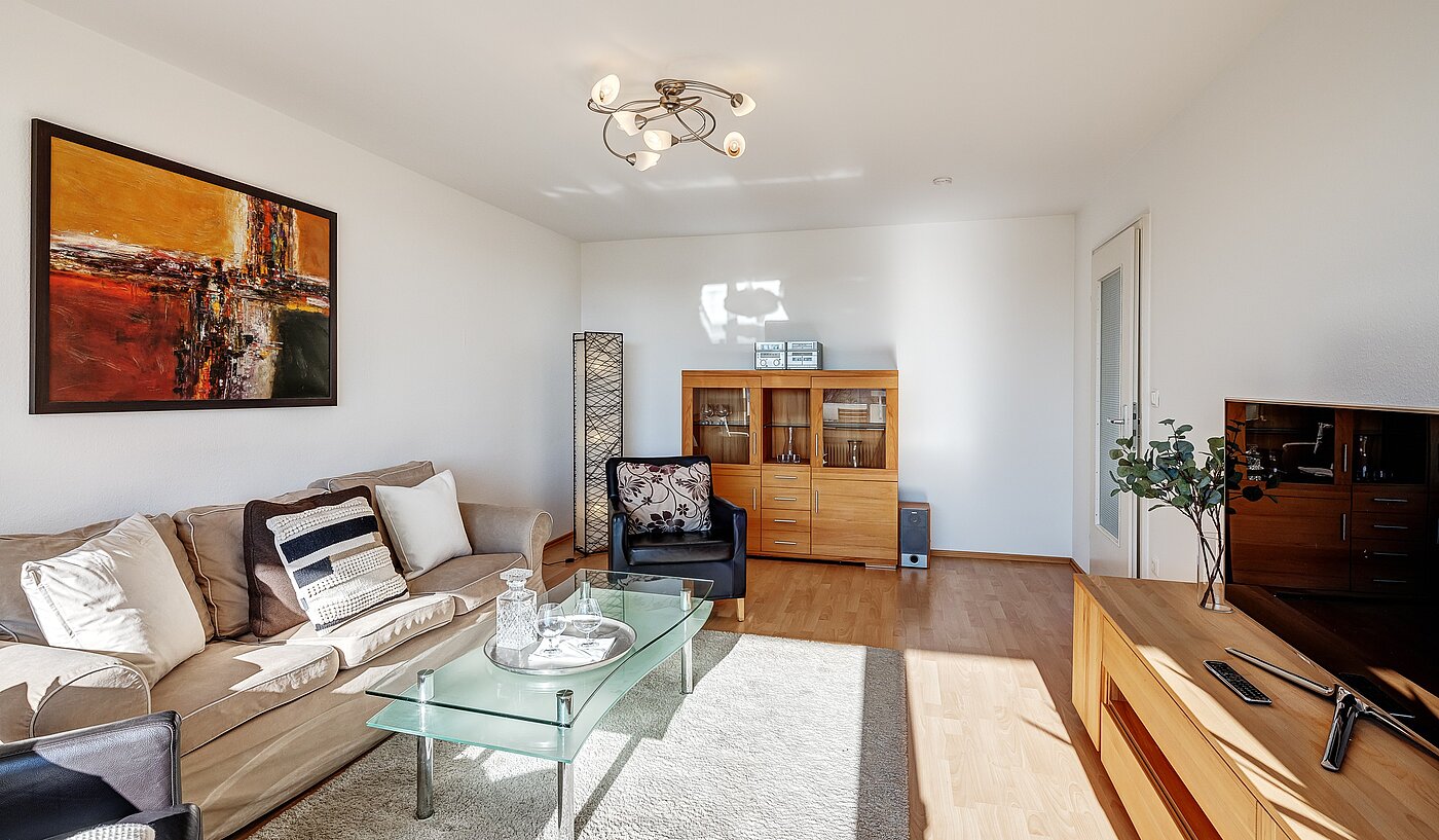 Квартира в многоэтажно доме с 3.5 комнатами | Haar | 2201ML5 | Lichtdurchfluteter Wohnraum