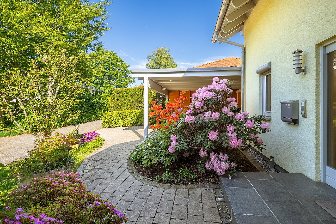 Особняк с 5 комнатами | Icking | 70438 | Blühender Vorgarten
