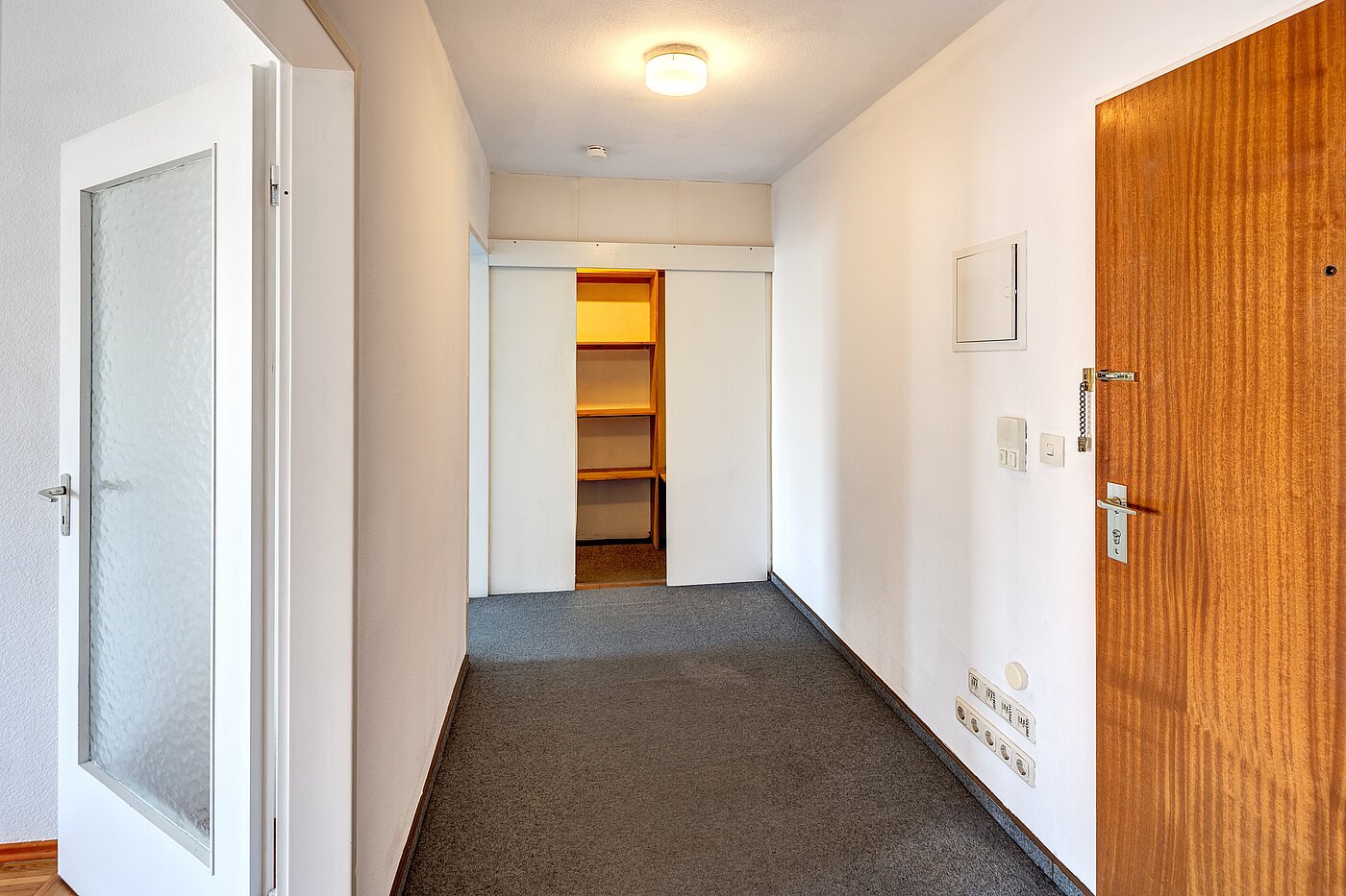 Квартира в многоэтажно доме с 2 комнатами | München-Freimann | 70158 | ...mit viel Staufläche