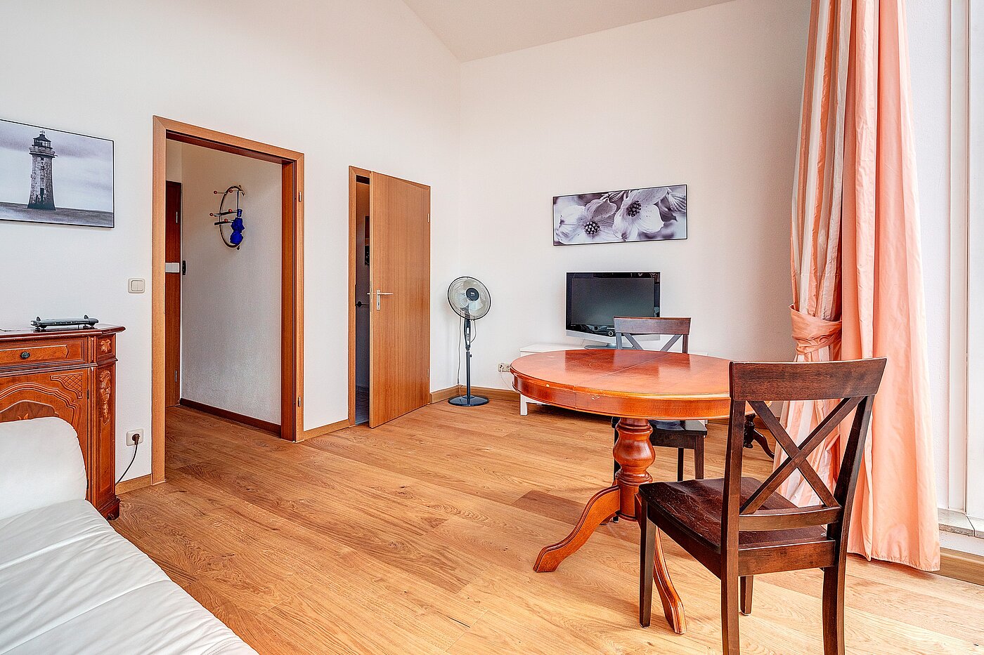 Квартира в многоэтажно доме с 1 комнатная | München-Perlach | 2204ML8 | Essbereich mit Zugang...