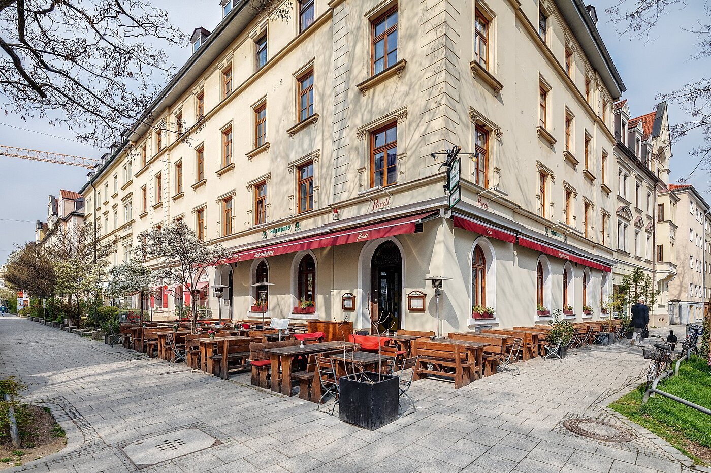 Квартира в многоэтажно доме с 2 комнатами | München-Neuhausen | 2012ML5 | Restaurants und...