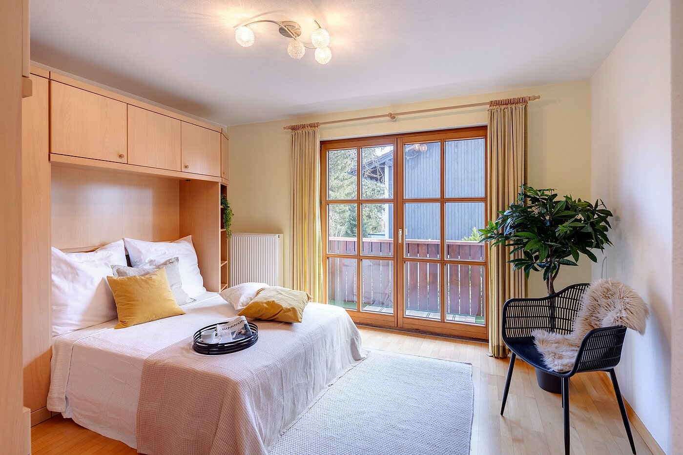 Квартира в многоэтажно доме с 2 комнатами | München-Trudering | 701781 | Schlafzimmer mit...