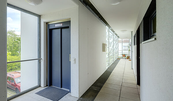 Квартира в многоэтажно доме с 2 комнатами | Haar | 70426 | Aufzug