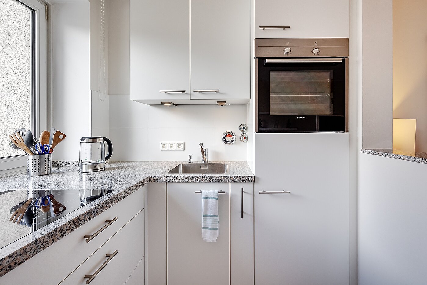 Квартира в многоэтажно доме с 1.5 комнатами | München-Schwanthalerhöhe | 2211ML8 | Moderne Einbauküche