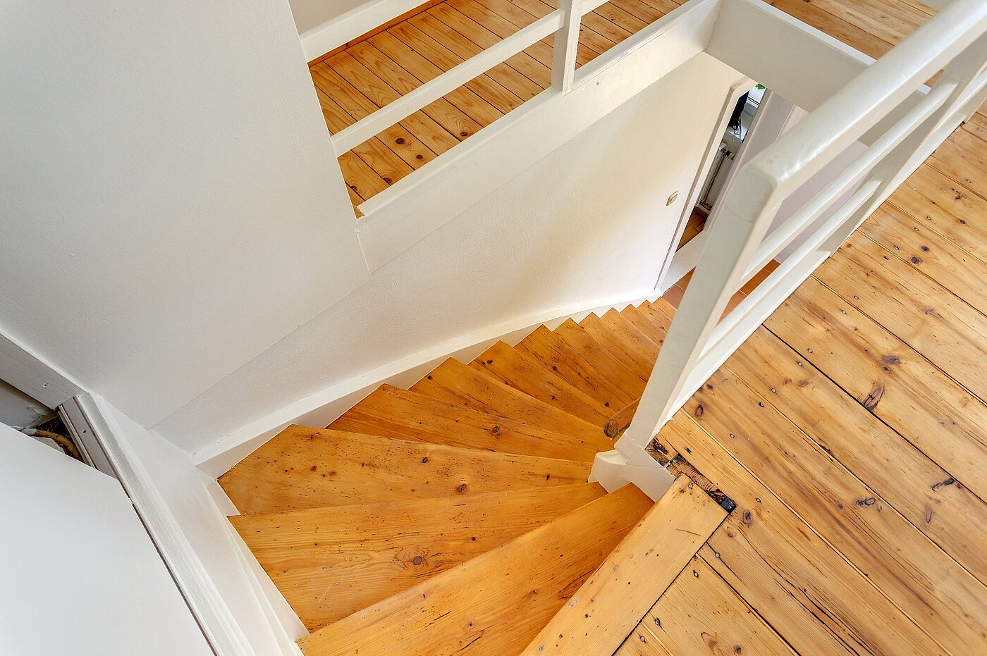 Bauernhaus с 9 комнатами | Hohenschäftlarn | 1805ML4 | Treppe Haus 1
