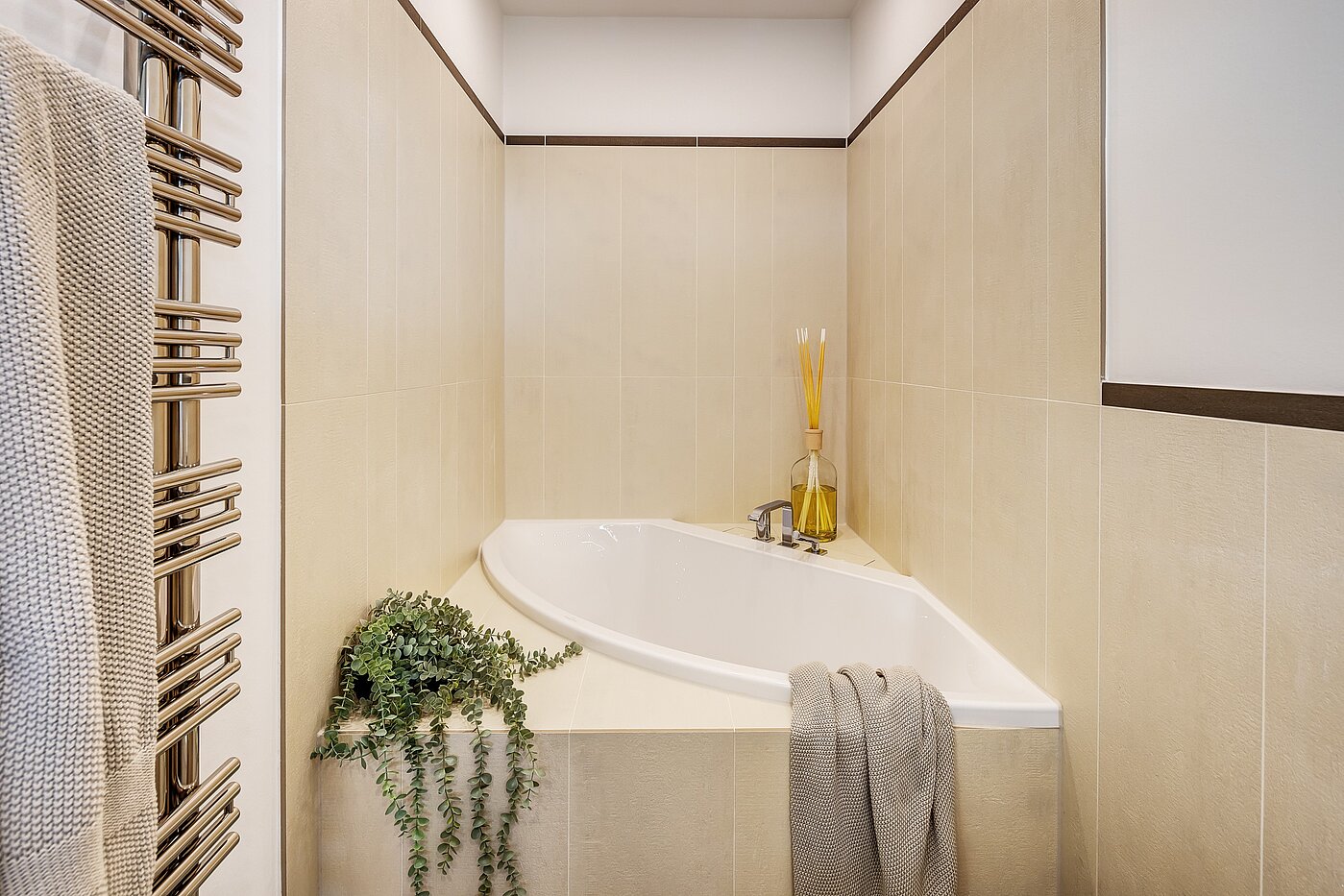 Угловой террасный дом с 3 комнатами | Kreuth | 70037 | ...und Eckbadewanne