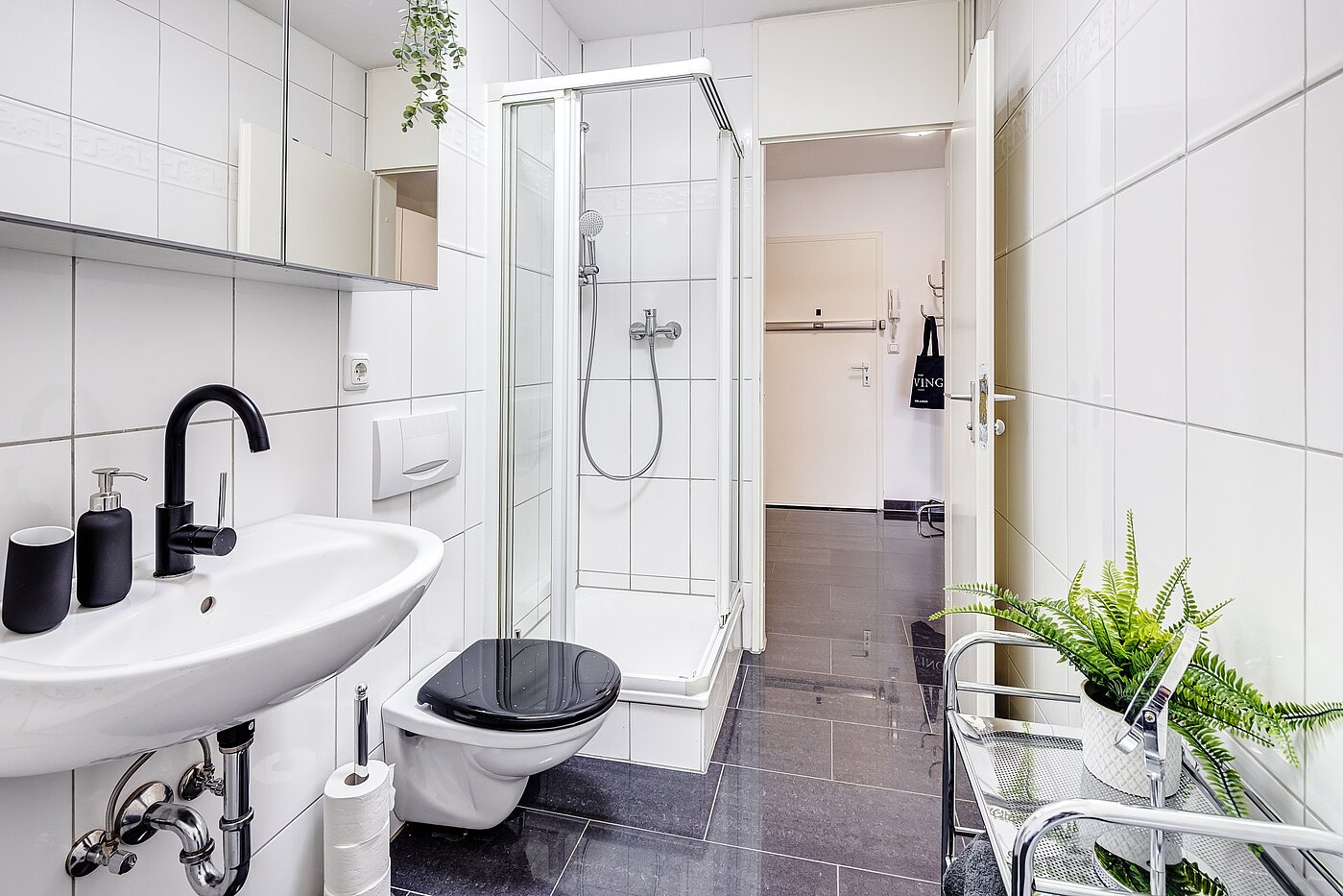 Квартира в многоэтажно доме с 1.5 комнатами | München-Au | 2112ML2 | ...und Dusche
