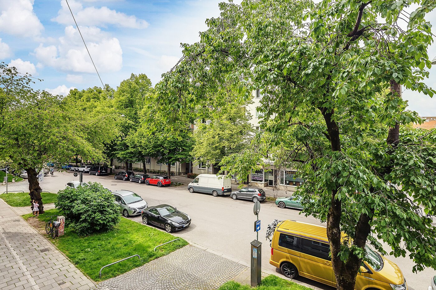 Квартира в многоэтажно доме с 2.5 комнатами | München-Nymphenburg | 2204ML61 | Aussicht zur Straße