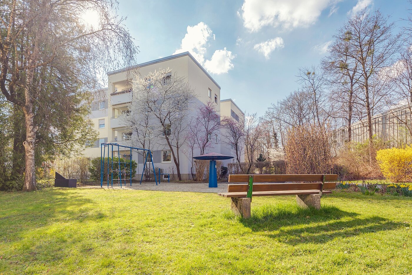 Квартира в многоэтажно доме с 4 комнатами | München-Hadern | 2003ML2 | ...mit Spielplatz