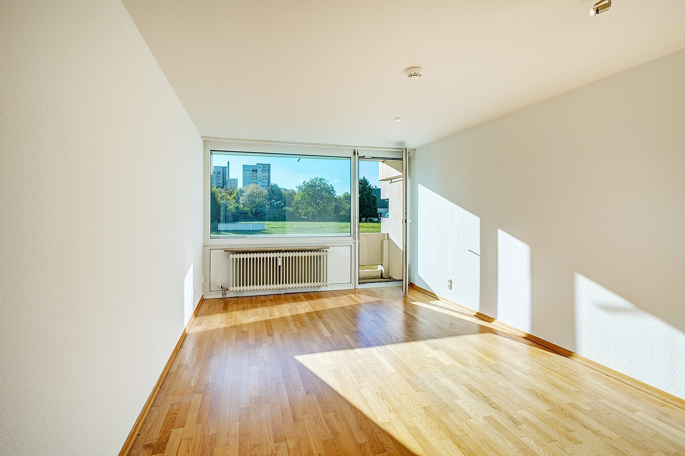 Apartment с 2 комнатами | München-Feldmoching | 70466 | Helles Wohnzimmer...