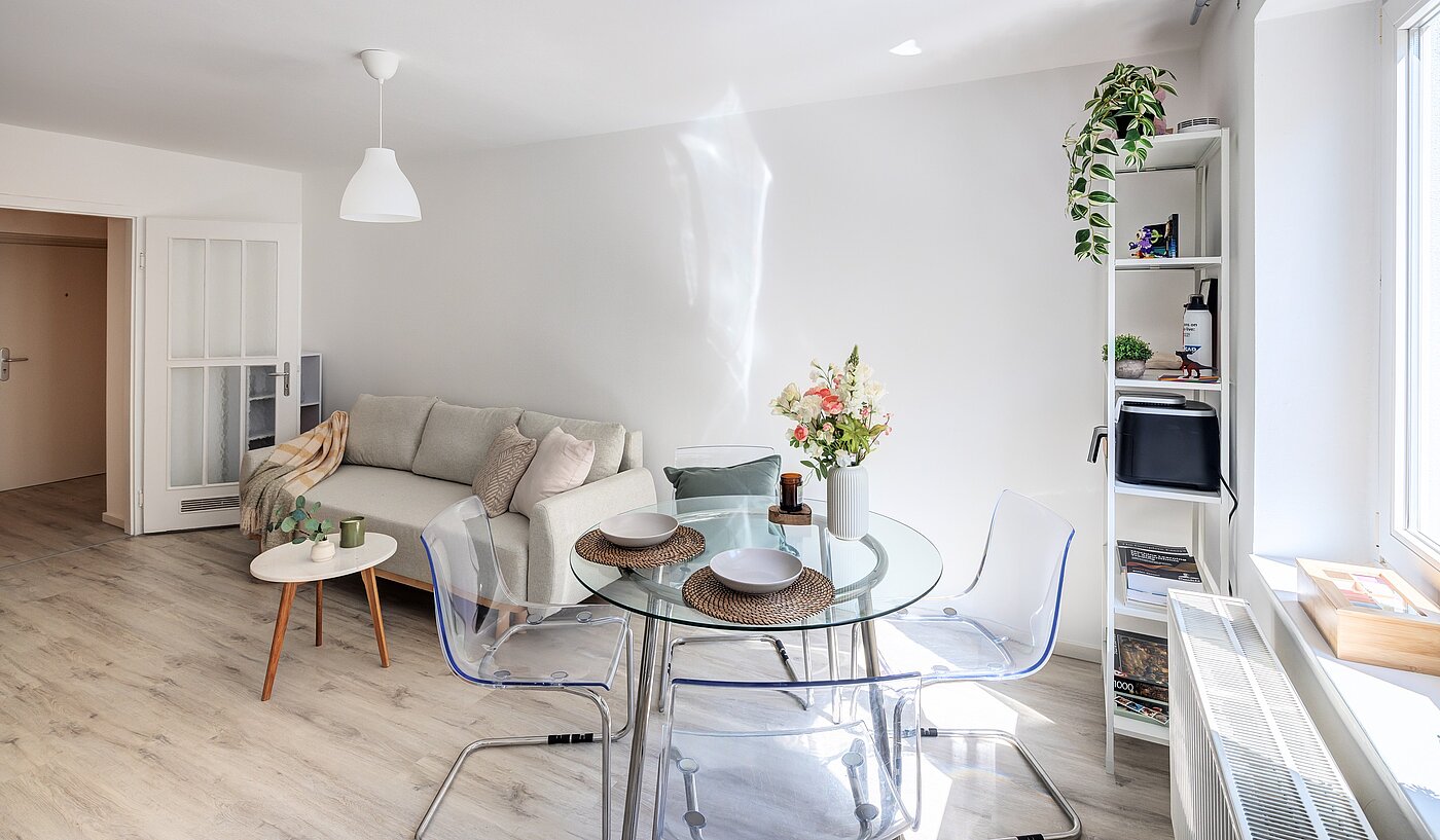 Квартира в многоэтажно доме с 2 комнатами | München-Sendling | 70220 | Esstisch