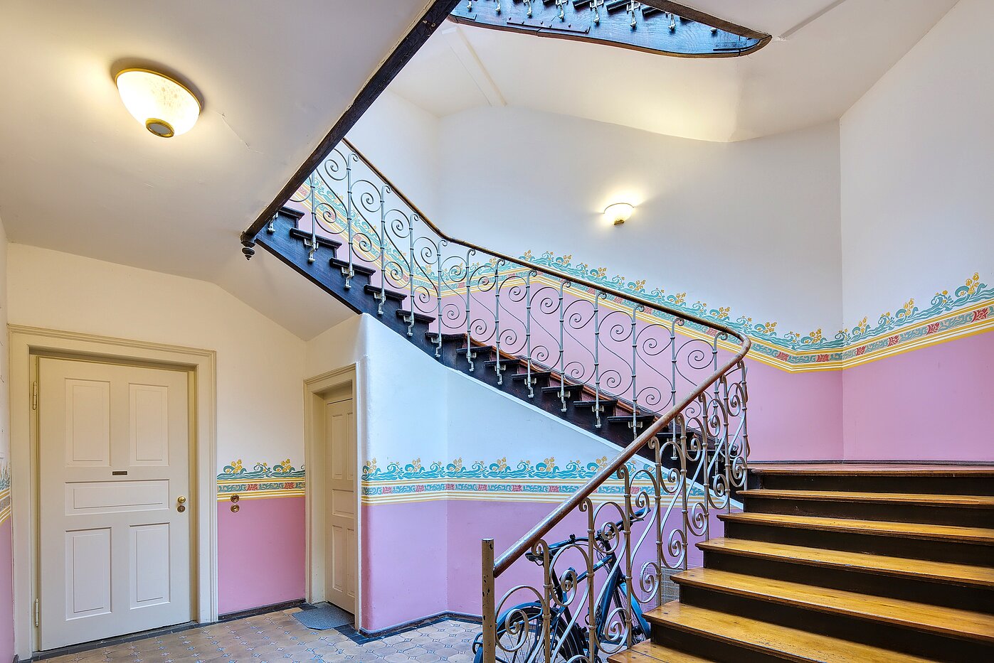 Плоский с 1 комнатная | München-Haidhausen | 70228 | Treppenhaus mit...