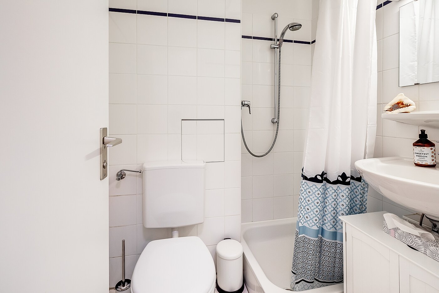 Квартира в многоэтажно доме с 1 комнатная | München-Schwabing | 70475 | ...mit Dusche