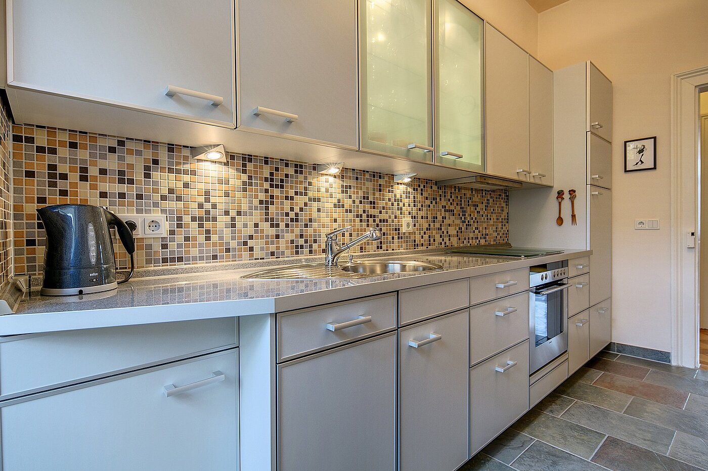 Квартира в многоэтажно доме с 3 комнатами | München-Ludwigsvorstadt | 1905ML1 | Geräumige Küche mit...