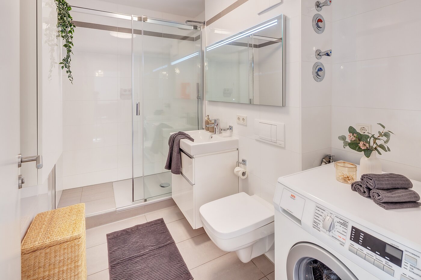 Квартира в многоэтажно доме с 2.5 комнатами | München-Obergiesing | 70270 | Badezimmer