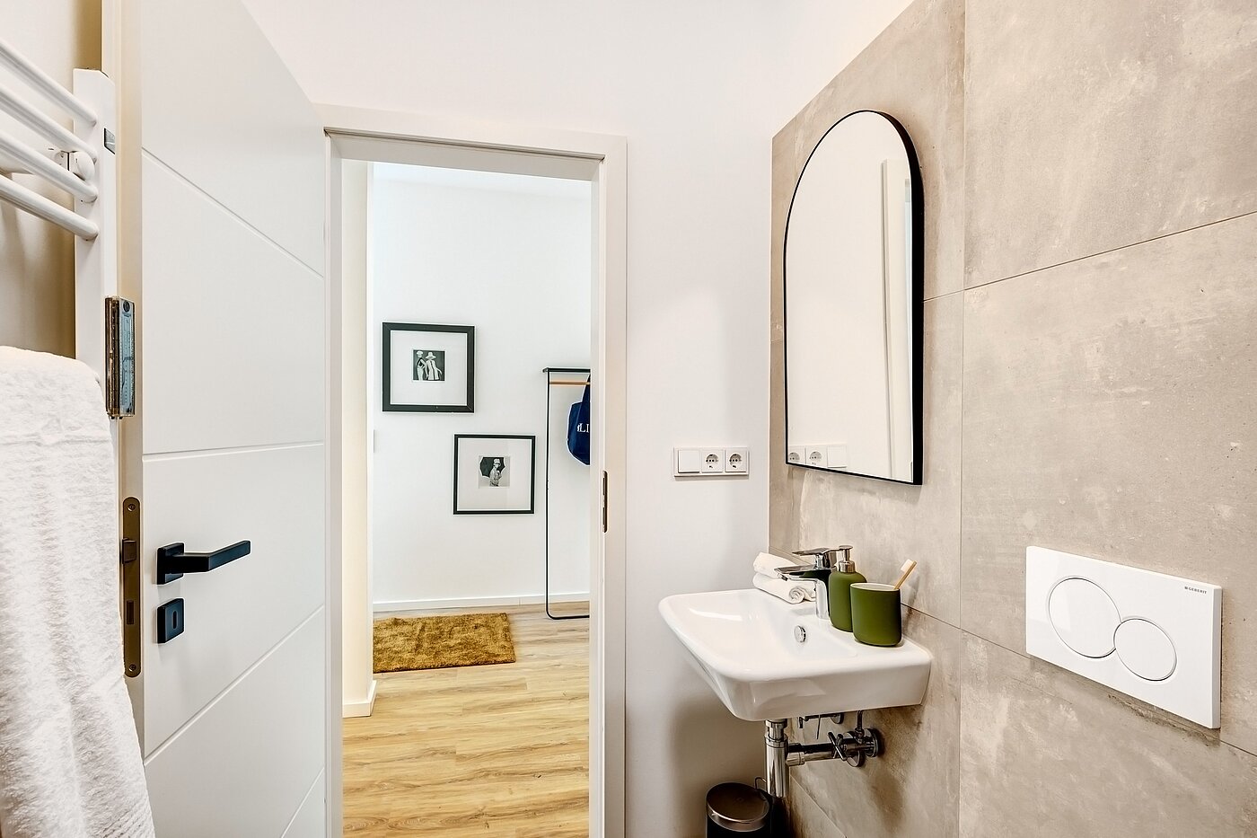 Квартира в многоэтажно доме с 2.5 комнатами | München-Obermenzing | 700191 | ...mit Handtuchheizkörper