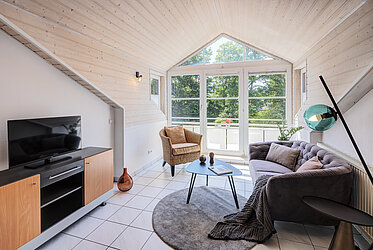 Solln: Уютная 2-комнатная квартира на верхнем этаже - свободна