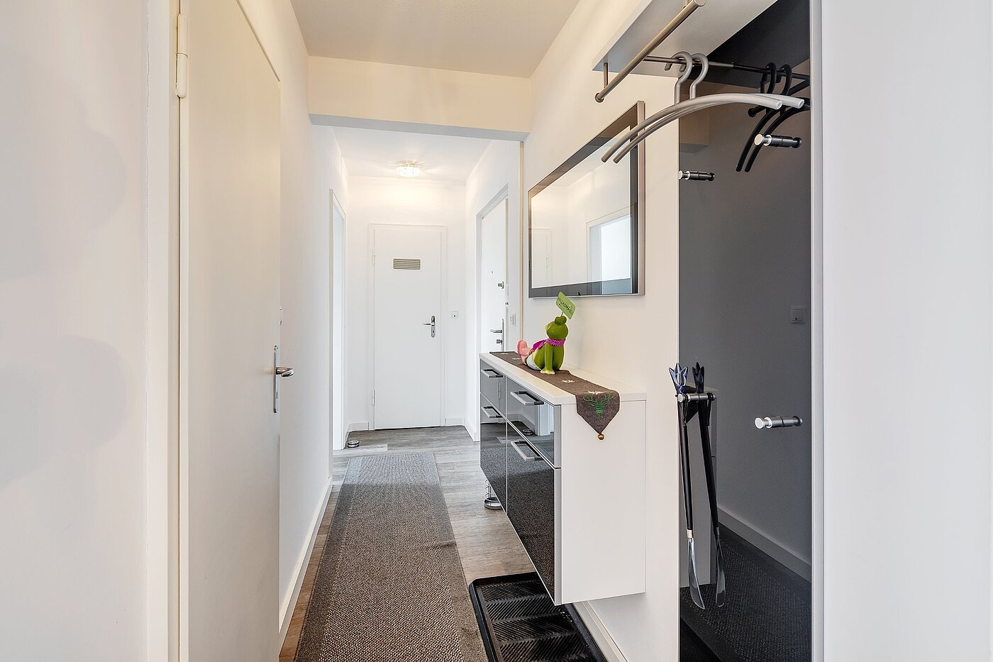 Квартира в многоэтажно доме с 2 комнатами | München-Aubing | 2104ML1 | ...für eine Garderobe