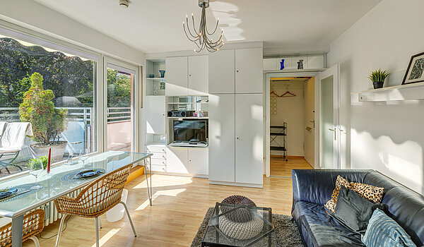 Квартира в многоэтажно доме с 1 комнатная | München-Schwabing | 70449 | Sehr helles Wohnzimmer...